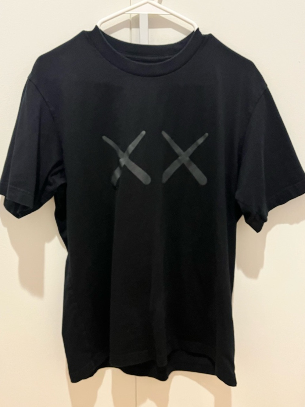 Uniqlo x KAWS Andy Warhol Black Graphic Tee with Double X used